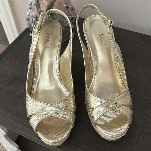 GUC Lily Pulitzer Gold Wedge heels(size 9.5) - Picture 2 of 11